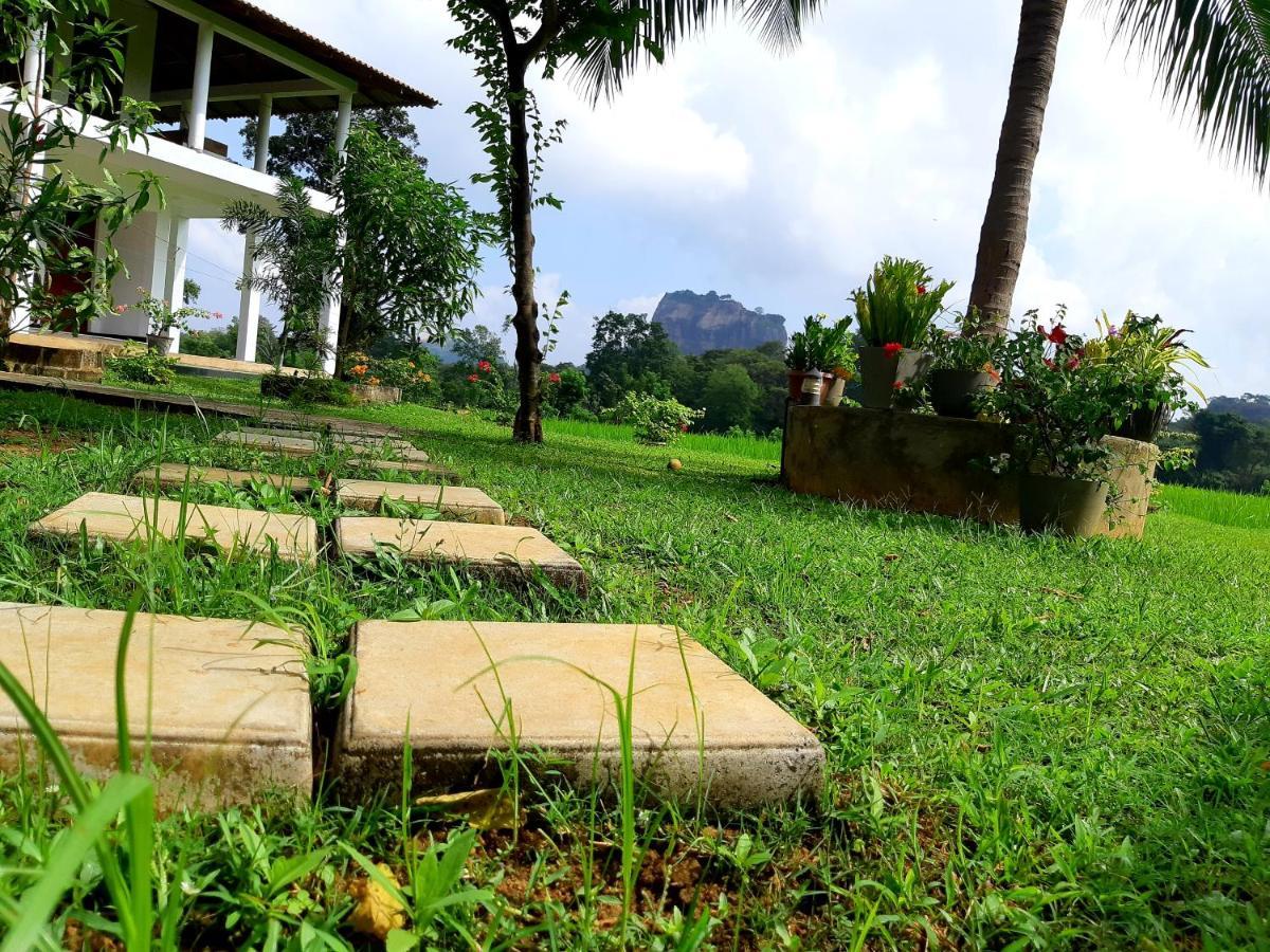 Sigiriya Paradise Inn Esterno foto